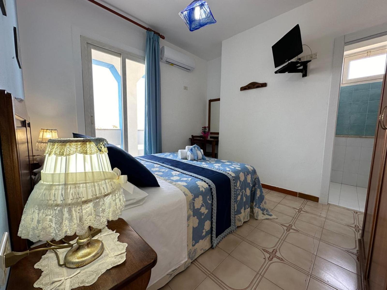 Hotel Giglio Лампедуза Экстерьер фото