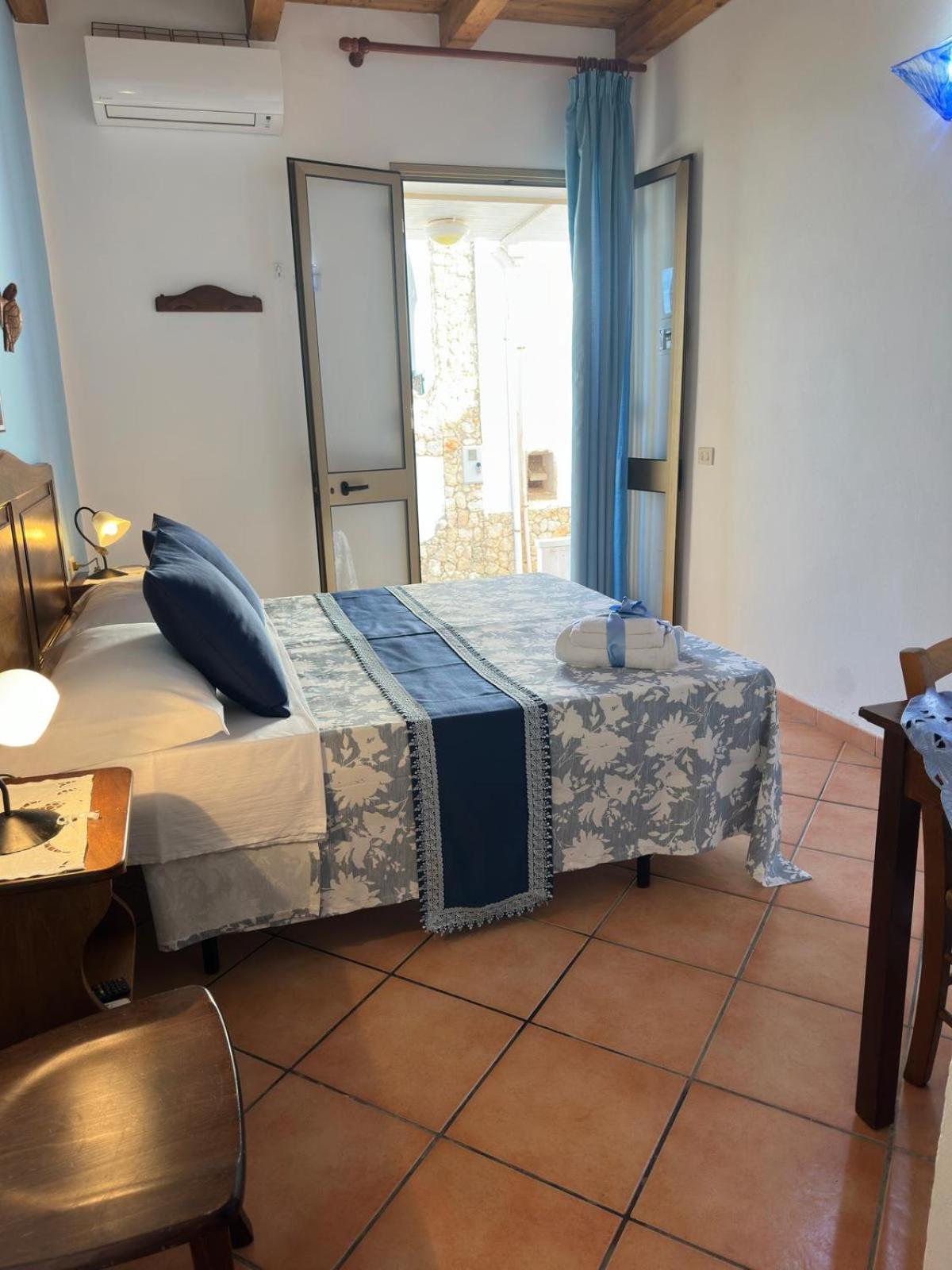 Hotel Giglio Лампедуза Экстерьер фото